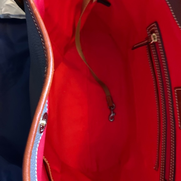 👜 Dooney and Bourke Archives 2009 Leather Kristen Tote - Picture 7 of 7